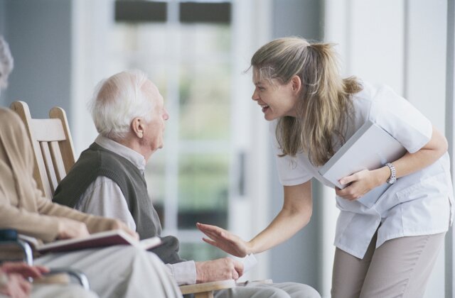 La igualdad en los centros residenciales y:o socio-sanitarios de personas mayores